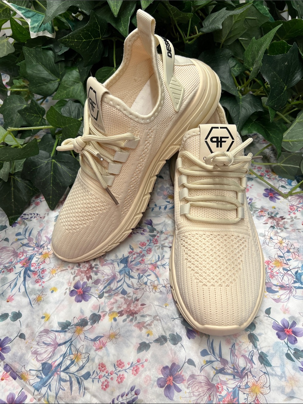 NWT-QAOFG Women’s Knit Sneaker in Cream